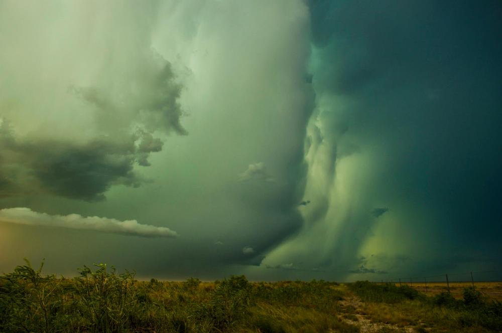 This picture was taken by James Taylor in Australia and is part of the WMO 2016 Calendar Winners